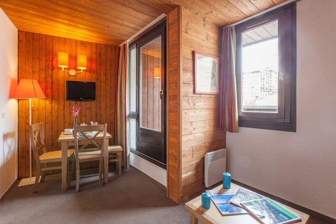 Imagen de la habitación del Hotel Résidence Pierre and Vacances Les Menuires Les Combes. Foto 13