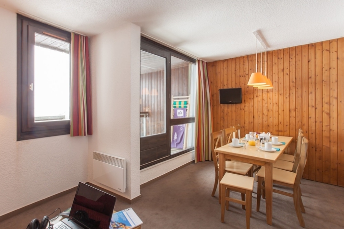 Imagen de la habitación del Hotel Résidence Pierre and Vacances Les Menuires Les Combes. Foto 17