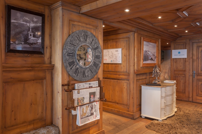 Imagen de los interiores del Hotel Résidence Pierre and Vacances Premium La Ginabelle. Foto 17