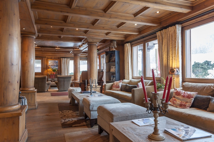 Imagen de los interiores del Hotel Résidence Pierre and Vacances Premium La Ginabelle. Foto 19