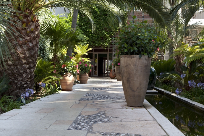 Imagen de los exteriores del Hotel Résidence Pierre and Vacances Premium Port-prestige. Foto 7