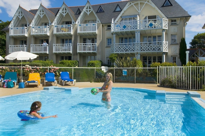 Imagen general del Hotel Résidence Pierre y Vacances Cap Glénan. Foto 3