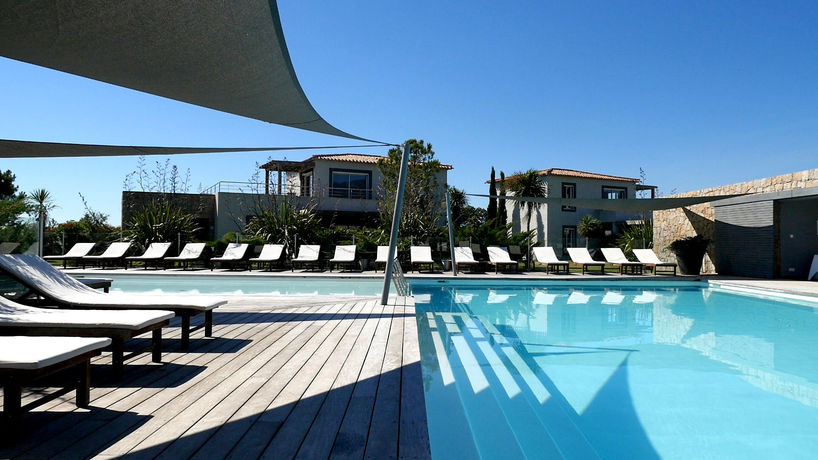 Imagen de la piscina del Hotel R&eacute;sidence Premium Les Villasportovecchio. Foto 15