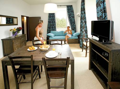 Imagen de la habitación del Hotel R&eacute;sidence Prestige Odalys Le Ch&acirc;teau De K&eacute;rav&eacute;on. Foto 10