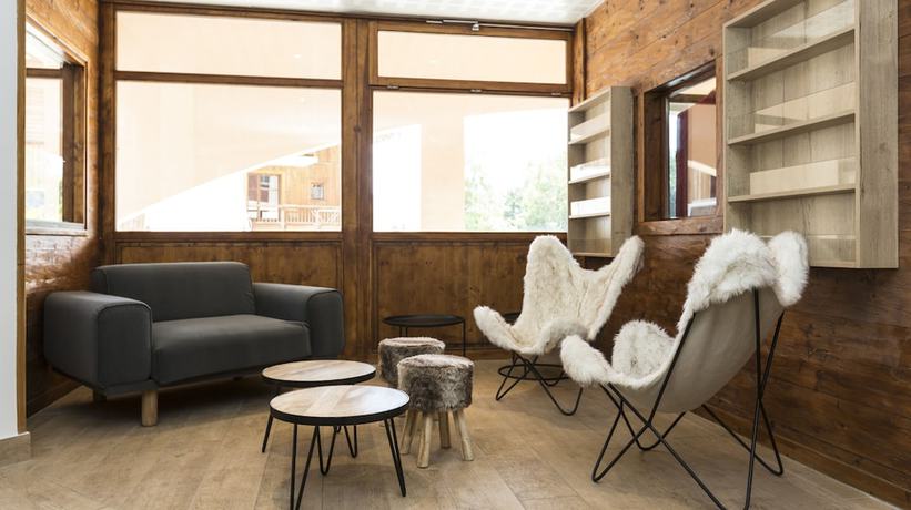 Imagen de los interiores del Hotel R&eacute;sidence Prestige Odalys L'or&eacute;e Des Pistes. Foto 17