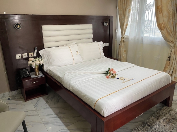 Imagen de la habitación del Hotel R&eacute;sidence Regine. Foto 1