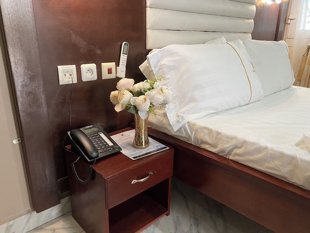 Imagen de la habitación del Hotel R&eacute;sidence Regine. Foto 2