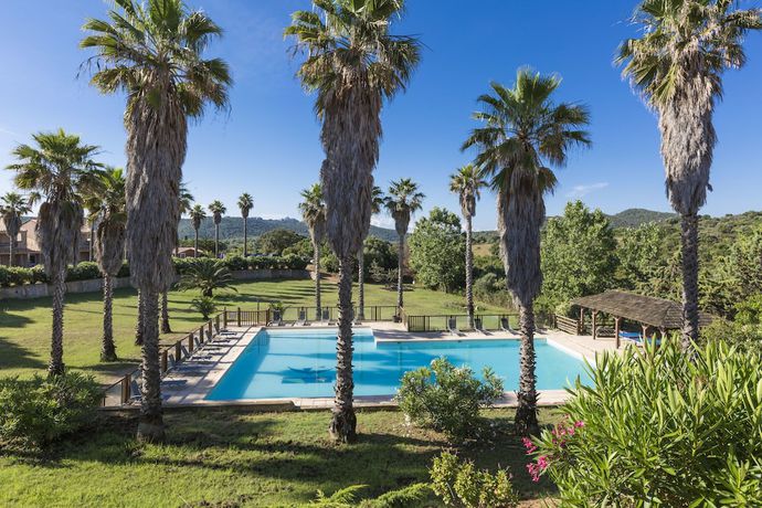 Imagen de la piscina del Hotel R&eacute;sidence Stella Di L'aria. Foto 13