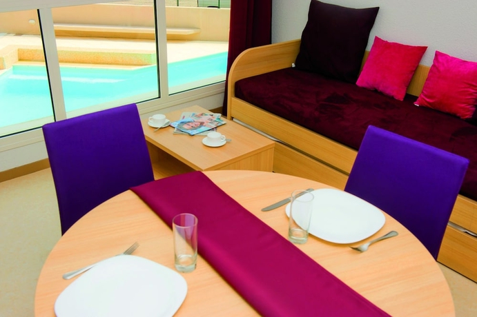 Imagen de la habitación del Hotel R&eacute;sidence les Balcons du Canigou. Foto 7