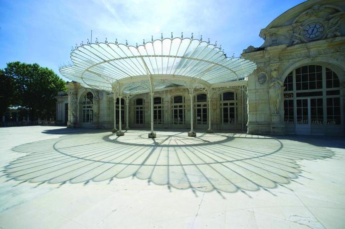 Imagen de los exteriores del Hotel R&eacute;sidence les D&ocirc;mes par Vy Resort Thermal & Spa. Foto 9