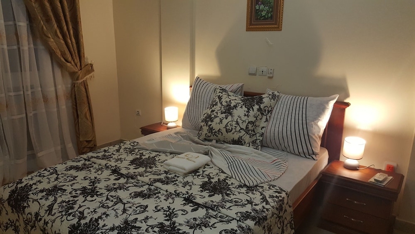 Imagen de la habitación del Hotel R&eacute;sidences h&ocirc;teli&egrave;res Micheline et Emile, Bastos. Foto 5