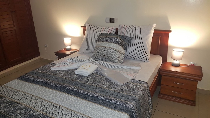 Imagen de la habitación del Hotel R&eacute;sidences h&ocirc;teli&egrave;res Micheline et Emile, Bastos. Foto 9