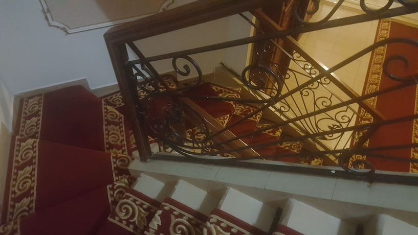 Imagen de los interiores del Hotel R&eacute;sidences h&ocirc;teli&egrave;res Micheline et Emile, Bastos. Foto 17