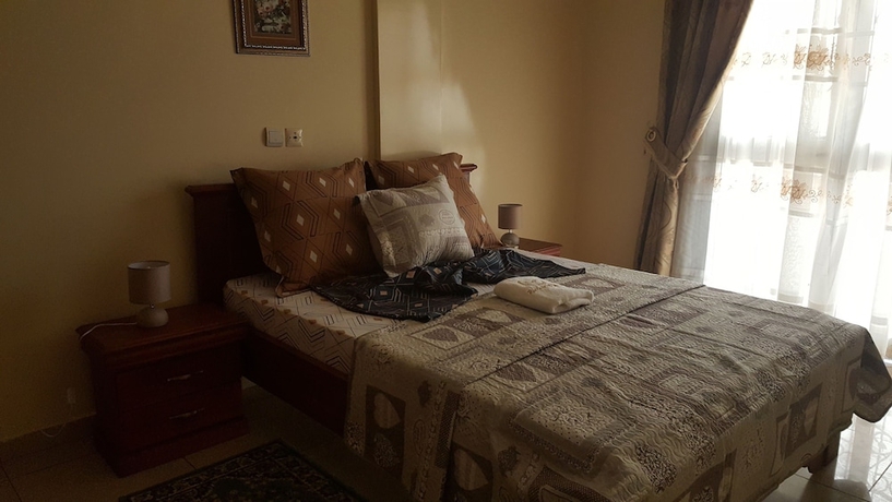 Imagen de la habitación del Hotel R&eacute;sidences h&ocirc;teli&egrave;res Micheline et Emile, Bastos. Foto 10