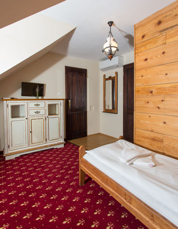 Imagen del bar/restaurante del Hotel Révész. Foto 3