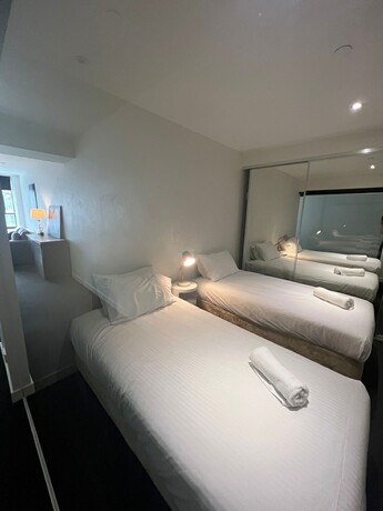 Imagen de la habitación del Hotel Readyset Apartments On Little Collins. Foto 25