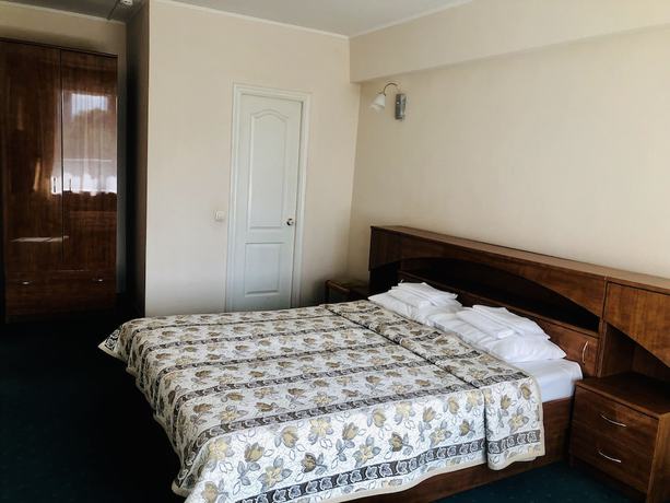 Imagen de la habitación del Hotel Reakomp. Foto 10