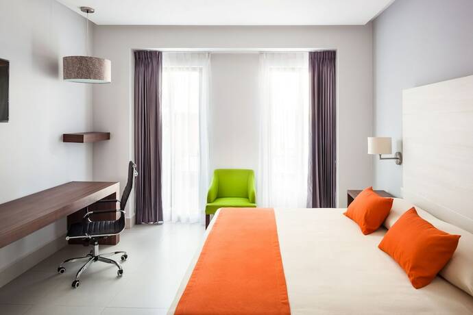 Imagen de la habitación del Hotel Real 1900. Foto 18