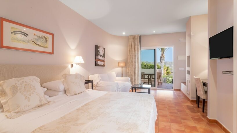 Imagen general del Hotel Real Agua Amarga La Joya - Adults Only. Foto 10