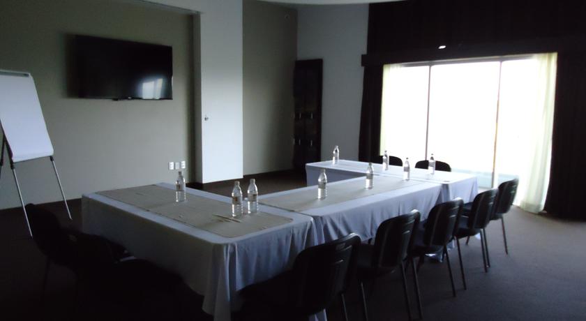 Imagen de los interiores del Hotel Real Alameda. Foto 4