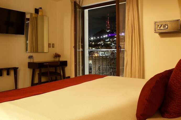 Imagen de la habitación del Hotel Real Alma. Foto 12