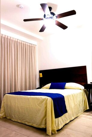 Imagen de la habitación del Hotel Real Alma. Foto 16