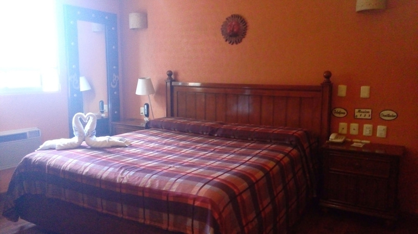 Imagen de la habitación del Hotel Real Azteca, Ciudad de M&eacute;xico. Foto 5