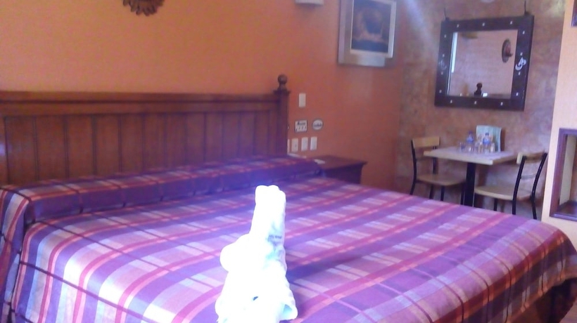 Imagen de la habitación del Hotel Real Azteca, Ciudad de M&eacute;xico. Foto 8