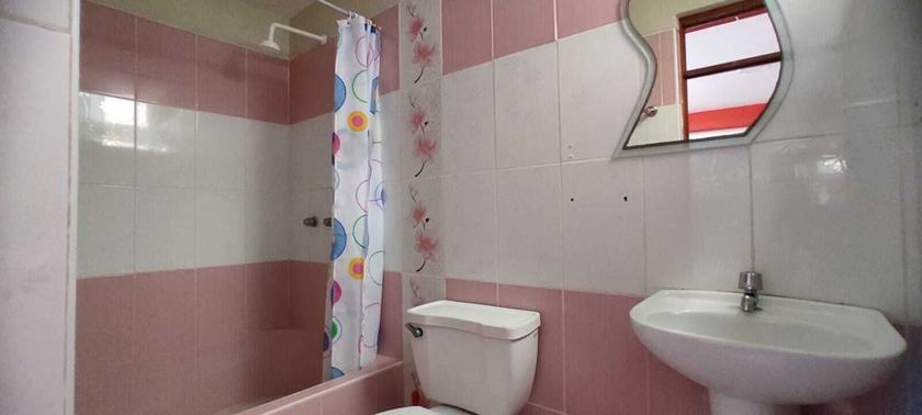 Imagen de la habitación del Hotel Real Bolivar. Foto 17