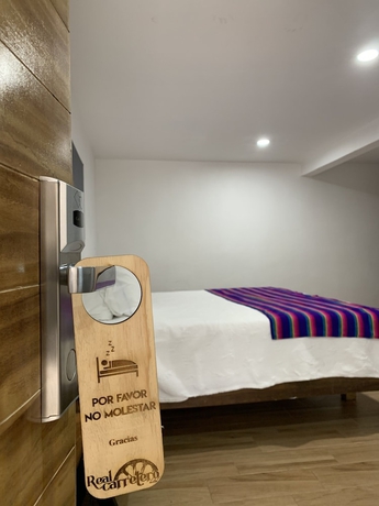 Imagen de la habitación del Hotel Real Carretero. Foto 5