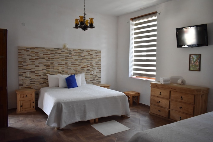 Imagen de la habitación del Hotel Real Carretero. Foto 11