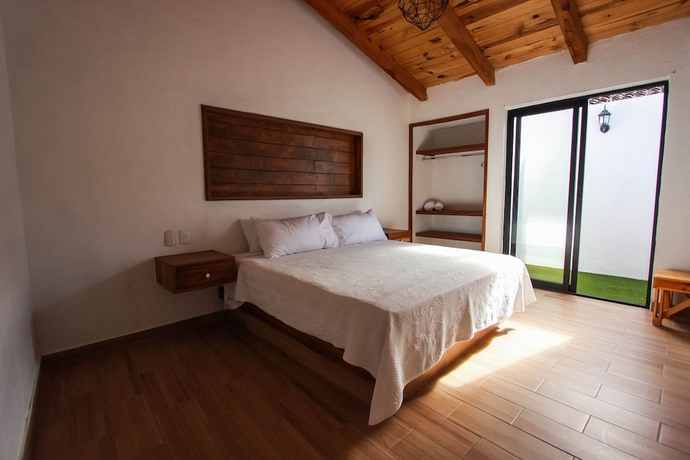 Imagen de la habitación del Hotel Real Carretero. Foto 13