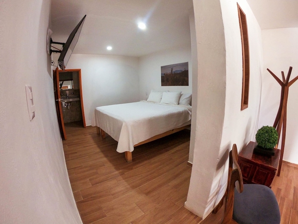 Imagen de la habitación del Hotel Real Carretero. Foto 16