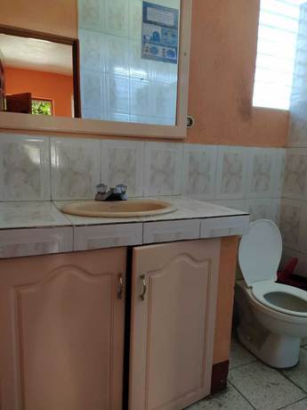 Imagen de la habitación del Hotel Real Classic Inn. Foto 4