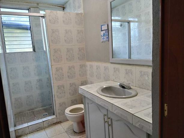 Imagen de la habitación del Hotel Real Classic Inn. Foto 14