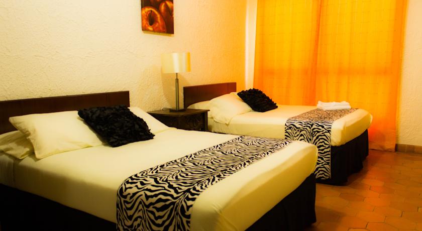 Imagen de la habitación del Hotel Real Colonial. Foto 4