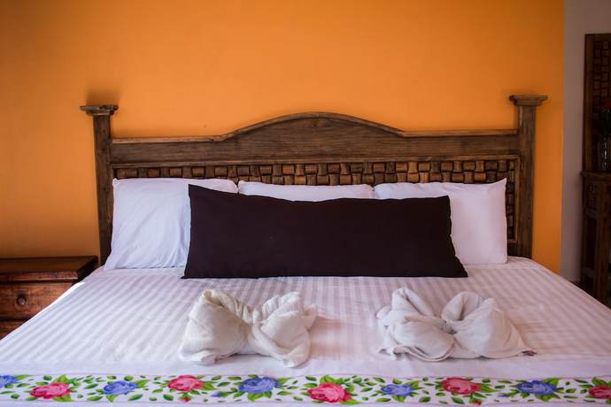Imagen de la habitación del Hotel Real Colonial, Valladolid. Foto 9