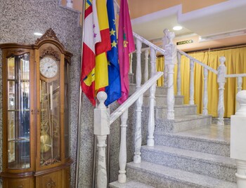 Imagen de los interiores del Hotel Real De Castilla. Foto 15