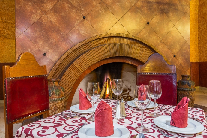 Imagen del bar/restaurante del Hotel Real De Minas Tradicional. Foto 7