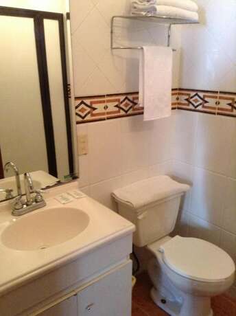 Imagen de la habitación del Hotel Real De San Diego. Foto 17