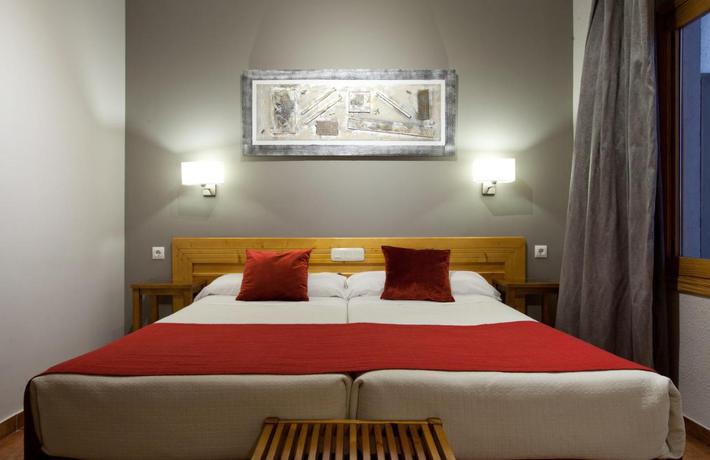 Imagen de la habitación del Hotel Real De Toledo. Foto 9