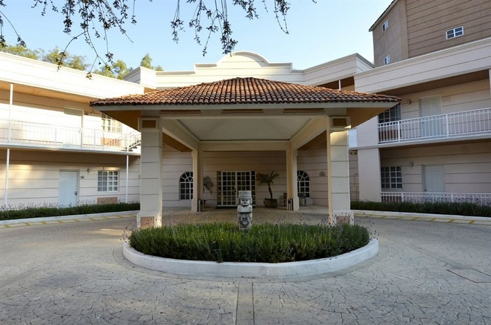 Imagen general del Hotel Real Del Bosque. Foto 4