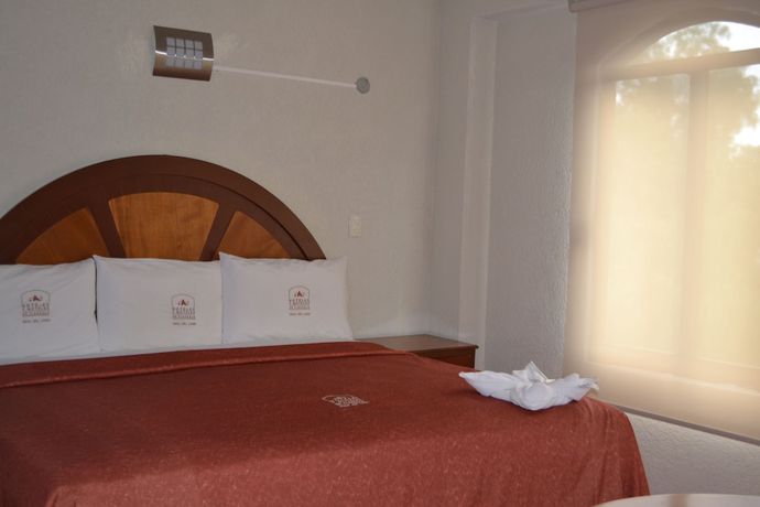 Imagen de la habitación del Hotel Real Del Lago. Foto 7
