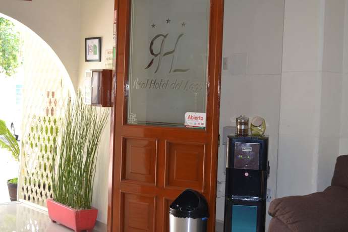 Imagen de los interiores del Hotel Real Del Lago. Foto 20