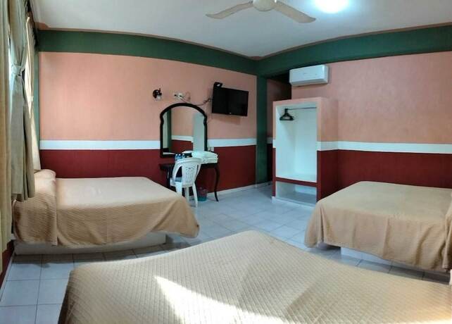 Imagen de la habitación del Hotel Real Del Quijote. Foto 16