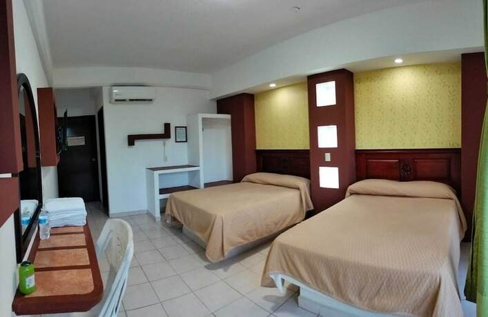 Imagen de la habitación del Hotel Real Del Quijote. Foto 18