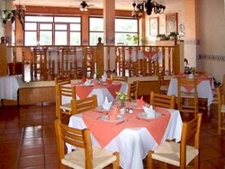 Imagen del bar/restaurante del Hotel Real Del Valle. Foto 2