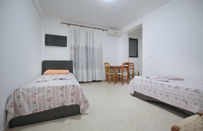 Imagen de la habitación del Hotel Real, Durres. Foto 14