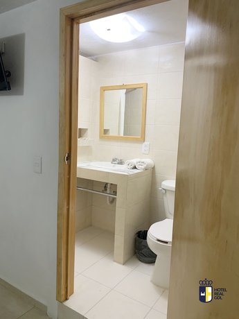 Imagen de la habitación del Hotel Real GDL. Foto 8