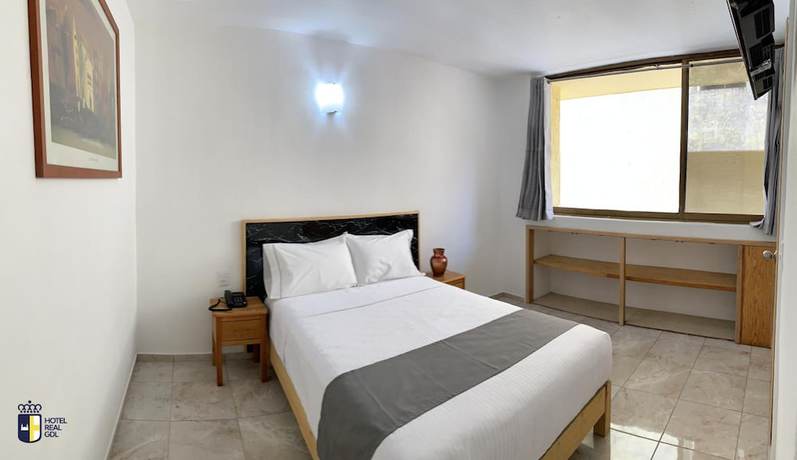 Imagen de la habitación del Hotel Real GDL. Foto 16